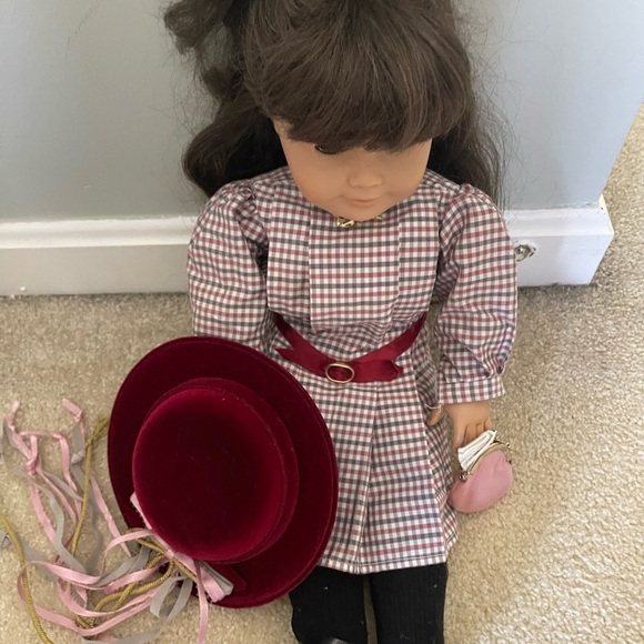 American girl doll Samantha (1995) - Picture 3 of 6